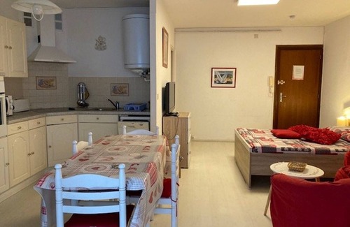 Amelie-les-Bains-Palalda Apartment | Cozy Studio for 2 with WiFi & Parking – 50m from Amélie-les-Bains Cures