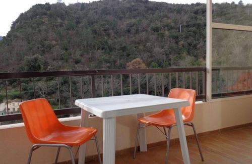 Amelie-les-Bains-Palalda Apartment | Cozy Studio in Amélie-les-Bains, Balcony, WiFi, Parking, Near Spa & Center