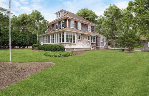 Sag Harbor House | Cozy Sag Harbor home close to town and beaches, great for families