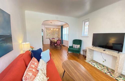 St. Louis House | Cozy Saint Louis Cottage near Major Landmarks