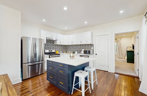 Highland Park House | Cozy San Antonio home with Cowboy pool, kitchen, TV & WIFI, great location