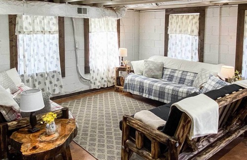 Sand Springs House | Cozy Sand Springs Home-Mins to Keystone+Tulsa