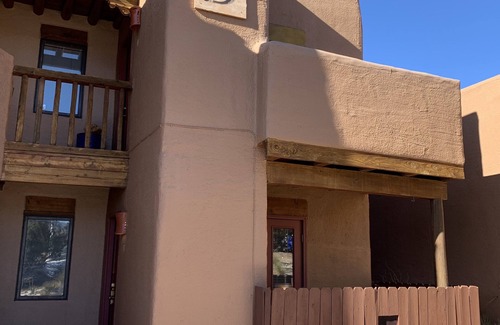 Santa Fe Condo | Cozy Santa Fe Southwestern Retreat