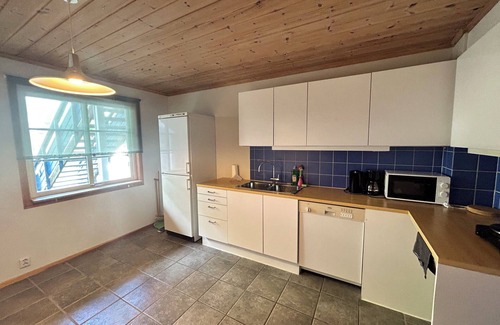 Alna Apartment | Cozy Scandinavian apartment in Oslo- Free parking and close to many amenities