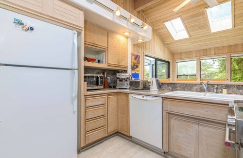 Sea Ranch House | Cozy Sea Ranch Family Home with Hot Tub