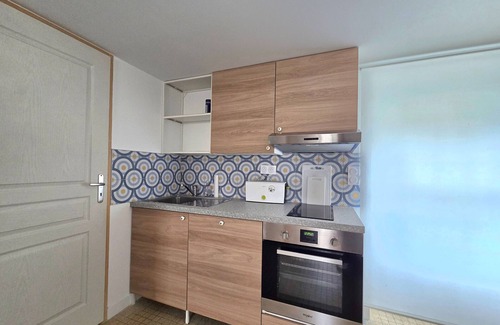 Saint-Brevin-les-Pins House | Cozy Seaside Retreat: 2BR, 4 Sleeps, Steps to Beach & Shops, Private Garden