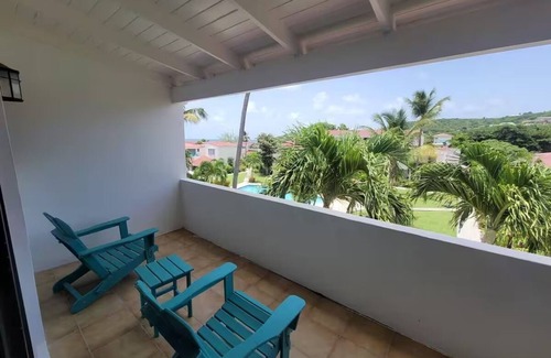 Dickenson Bay Condo | Cozy Seaside studio condo with Balcony, AC and WiFi in awesome Antigua