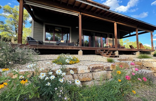 Salida House | Cozy, secluded home close to everything. 15 min to town and skiing.