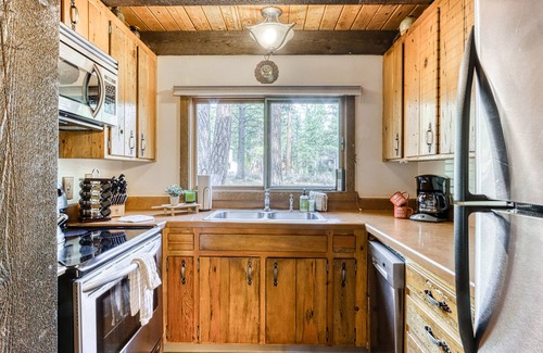 Sunriver Cabin | Cozy & Secluded Sunriver Cabin with SHARC Access - Surrounded by Beauty & Nature