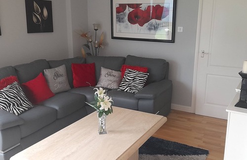 Fishcross Apartment | Cozy self contained annex,central location for edinburgh, stirling, Loch lomond