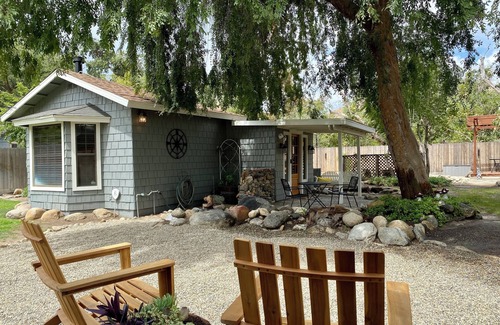 Springville Cottage | Cozy Sequoia . Close to The Springville Ranch Venue & Sequoia Nat. Park.