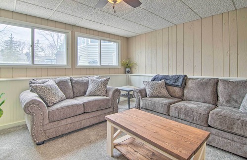 Salem Lakes House | Cozy Silver Lake Retreat w/ Private Hot Tub!