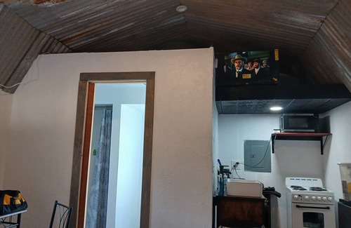 Stillwater Cottage | Cozy single room cottage with private bathroom and kitchenette. Perfect Getaway