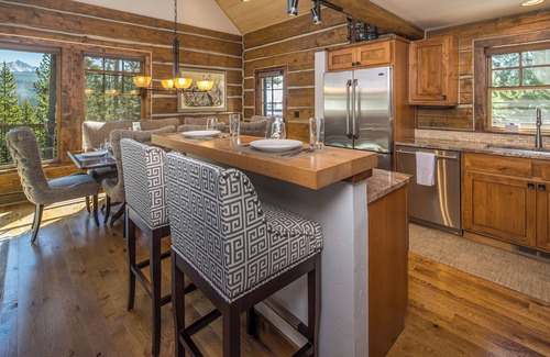 Powder Ridge Cabin | Cozy Ski-In/Ski-Out Cabin: Private Deck, Grill, Hot Tub + Views!