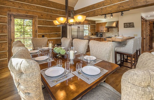 Powder Ridge Cabin | Cozy Ski-In/Ski-Out Cabin: Private Deck, Grill, Hot Tub + Views!