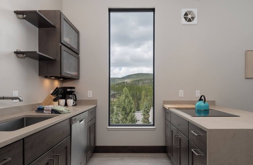 Winter Park Condo | Cozy ski-in/ski-out condo w/hot tub & pool