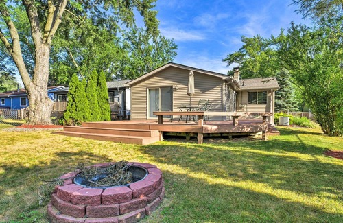 Commerce Township House | Cozy Southeast Michigan Home w/ Private Yard