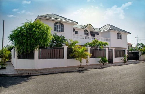 Santo Domingo House | Cozy spacious entire Home located in a great area.