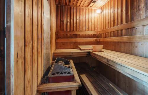 Nana Apartment | Cozy, Spacious 2-Bedder with City, Park View, Near Nana BTS