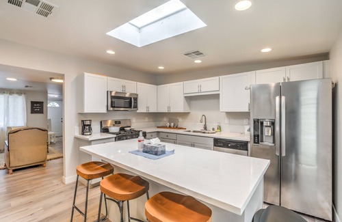Winchester House | Cozy, spacious 4 bedroom house! Near strip!