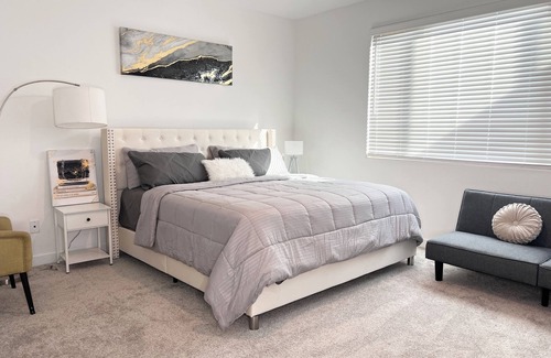 South Mountain House | Cozy, spacious and modern 4-bedroom new built house