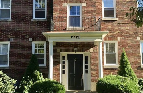 Highlands Douglass Apartment | Cozy & Spacious Apt | King Beds & Free Parking