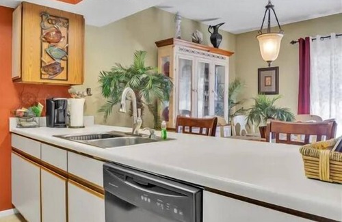 Orange Beach House | Cozy, Spacious Beach Getaway
