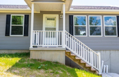 Port Matilda House | Cozy, Spacious Family Home w/Yard, Fire Pit, Grill - Pet Friendly! Near PSU