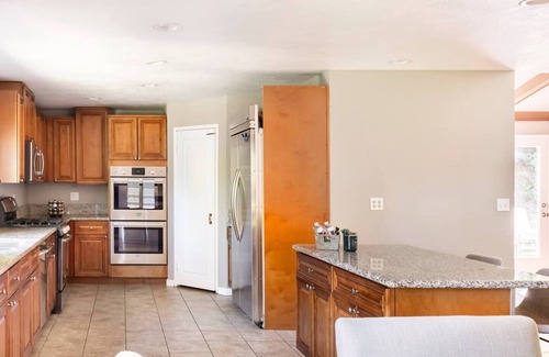 Rancho Bernardo House | Cozy Spacious Home w/fireplace, close to attractions! Poway/Rancho Bernardonn