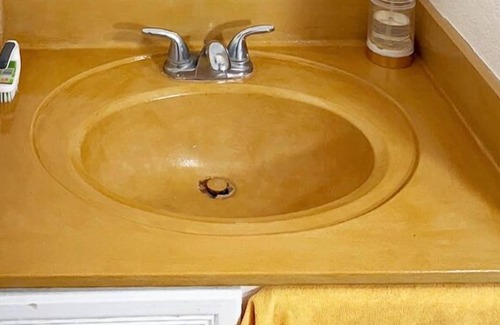 Wetmore Apartment | Cozy Spacious Private room in house with AC, WiFi in San Antonio