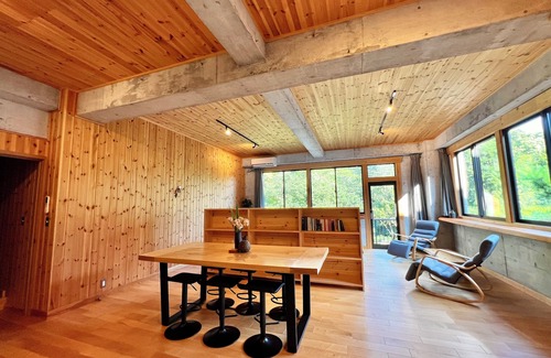 Akiruno House | Cozy spacious suite by the creek/Tateya vacation 60