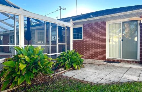 Harbor Bluffs House | Cozy Spot, 5 Min Away from Beach