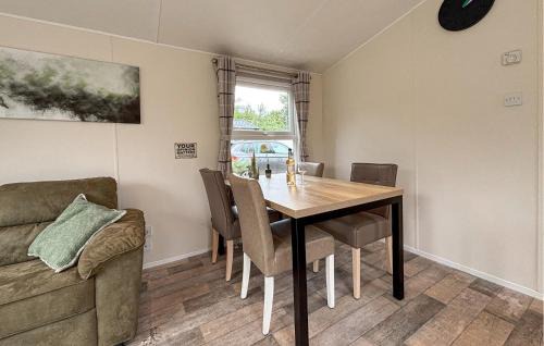 Biddinghuizen Other | Cozy Stacaravan In Biddinghuizen