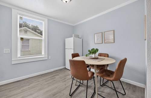 South Pensacola Cottage | Cozy Stay and Modern Comforts