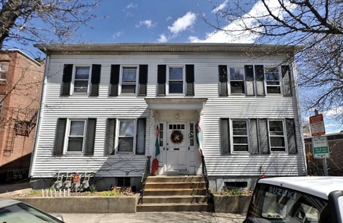 Mill River Apartment | Cozy Stay by Little Italy & Wooster Street