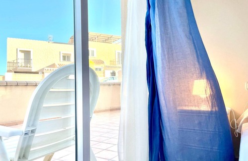 La Envia Apartment | Cozy Stay Near Roquetas