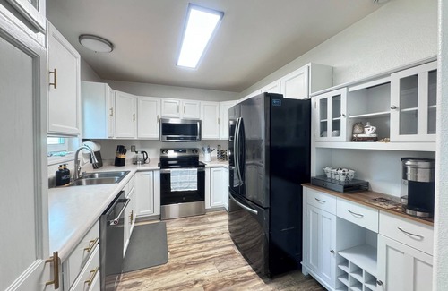 Fairbanks House | Cozy Stay Retreat