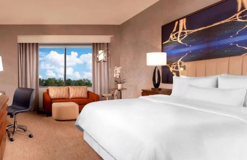 Park Central Hotel | Cozy Stay | Westin Dallas Park Central | Pool
