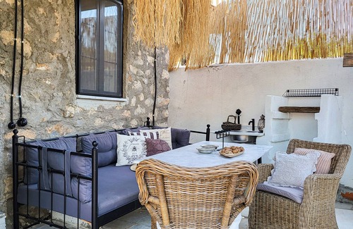Milas Villa | Cozy Stone House w/Private Pool