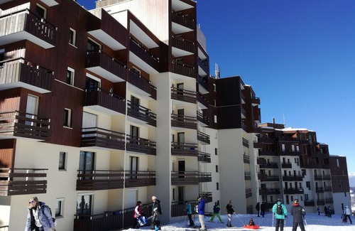 Prapoutel Apartment | Cozy Studio in Les Adrets - Ski-in/Ski-out, near shops