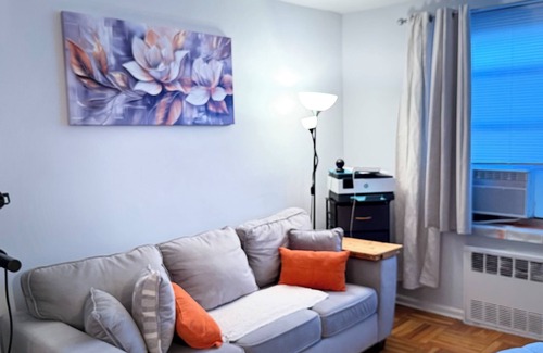 New Rochelle Apartment | Cozy studio apartment in charming New Rochelle with WiFi and AC