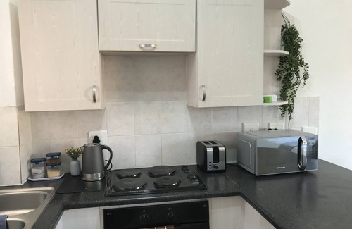 Greater Johannesburg Metropolitan Area Apartment | Cozy Studio Apartment with Wifi backup