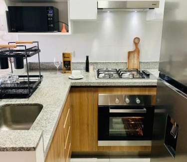San Isidro Apartment | Cozy Studio Apt -Work, Relax & Explore
