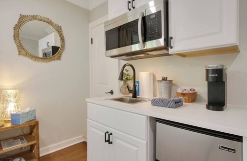 El Cid Apartment | Cozy Studio Downtown WPB -Unit C