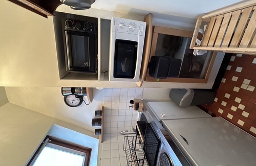 La Roche-Posay Apartment | Cozy studio downtown, near thermal baths