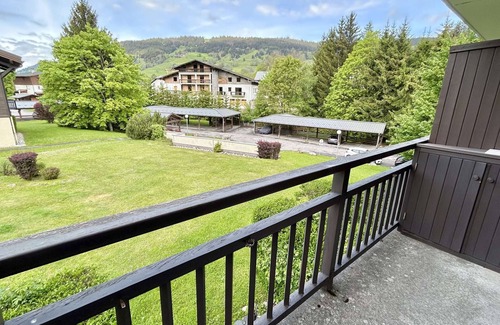 Demi-Quartier Apartment | Cozy Studio for 2 with Balcony, Near Ski Lifts, Covered Parking - Demi-Quartier