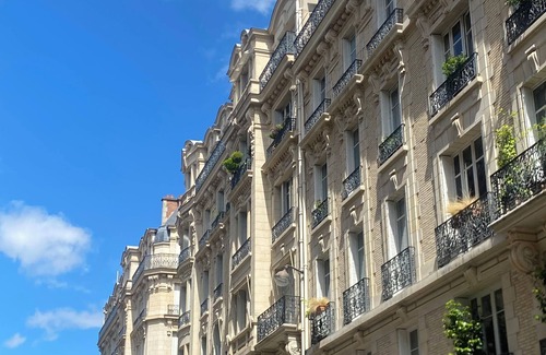 Quinze-Vingts Apartment | Cozy Studio for 2 With Rooftop Views in Central Paris