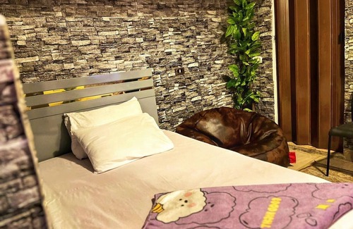 Zamalek Apartment | Cozy studio in lovely Zamalek , Cairo Governorate with WiFi, AC