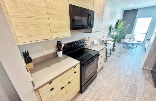 Downtown Des Moines Apartment | Cozy Studio in Downtown Des Moines near all attractions!