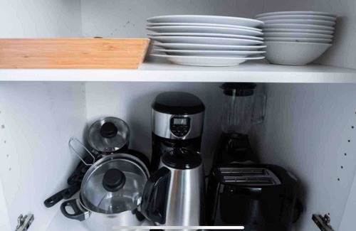 Ville-Marie Apartment | Cozy Studio in Downtown Montreal!